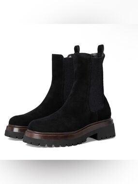 Steve Madden Women's Black Blitzen Lug-Sole Chelsea Booties new in box 7.5